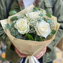 Букет цветов из:  Розы в Бахчисарае